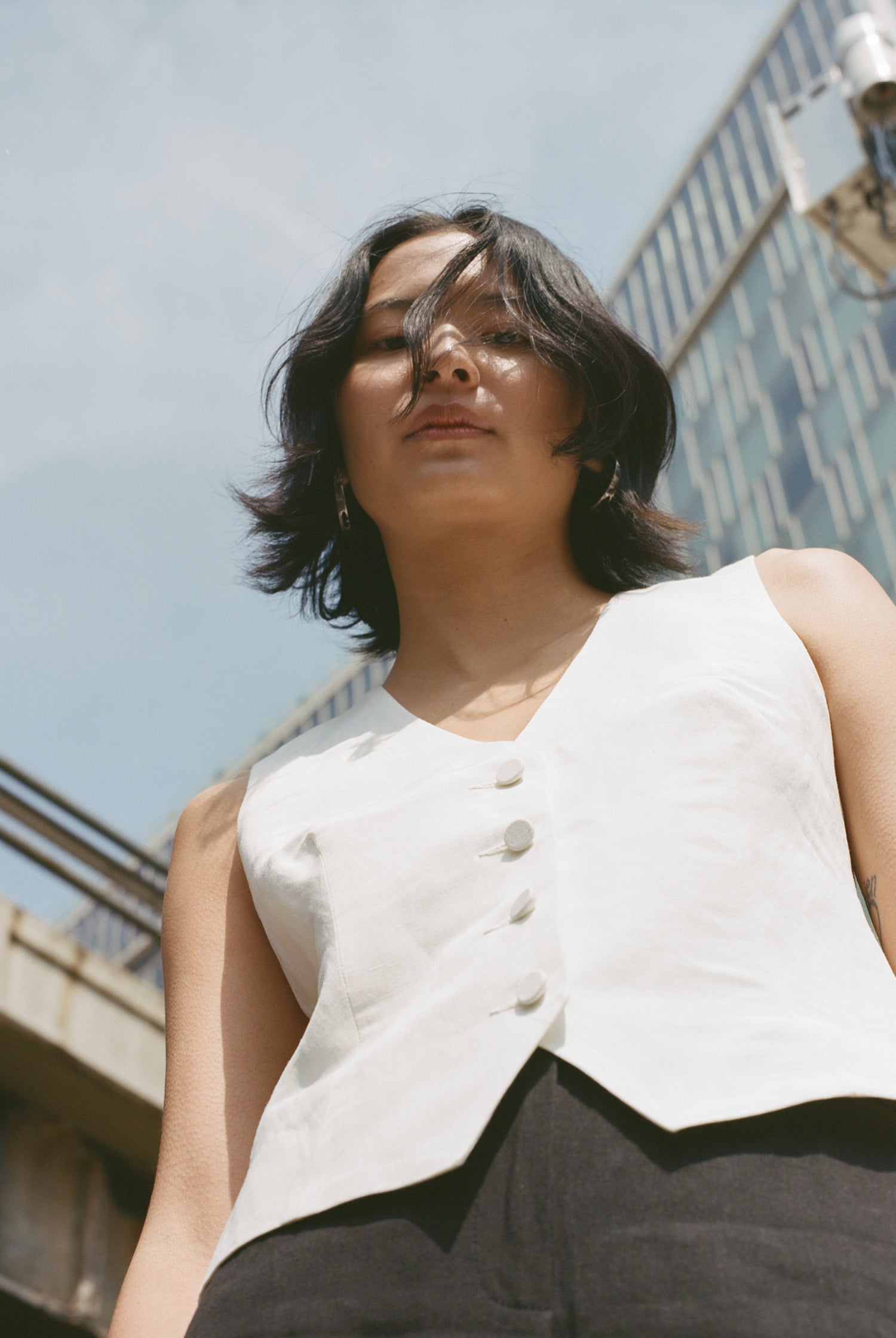 gilet de tailleur en lin et soie blanc cassé Made in France par Facettes Studio