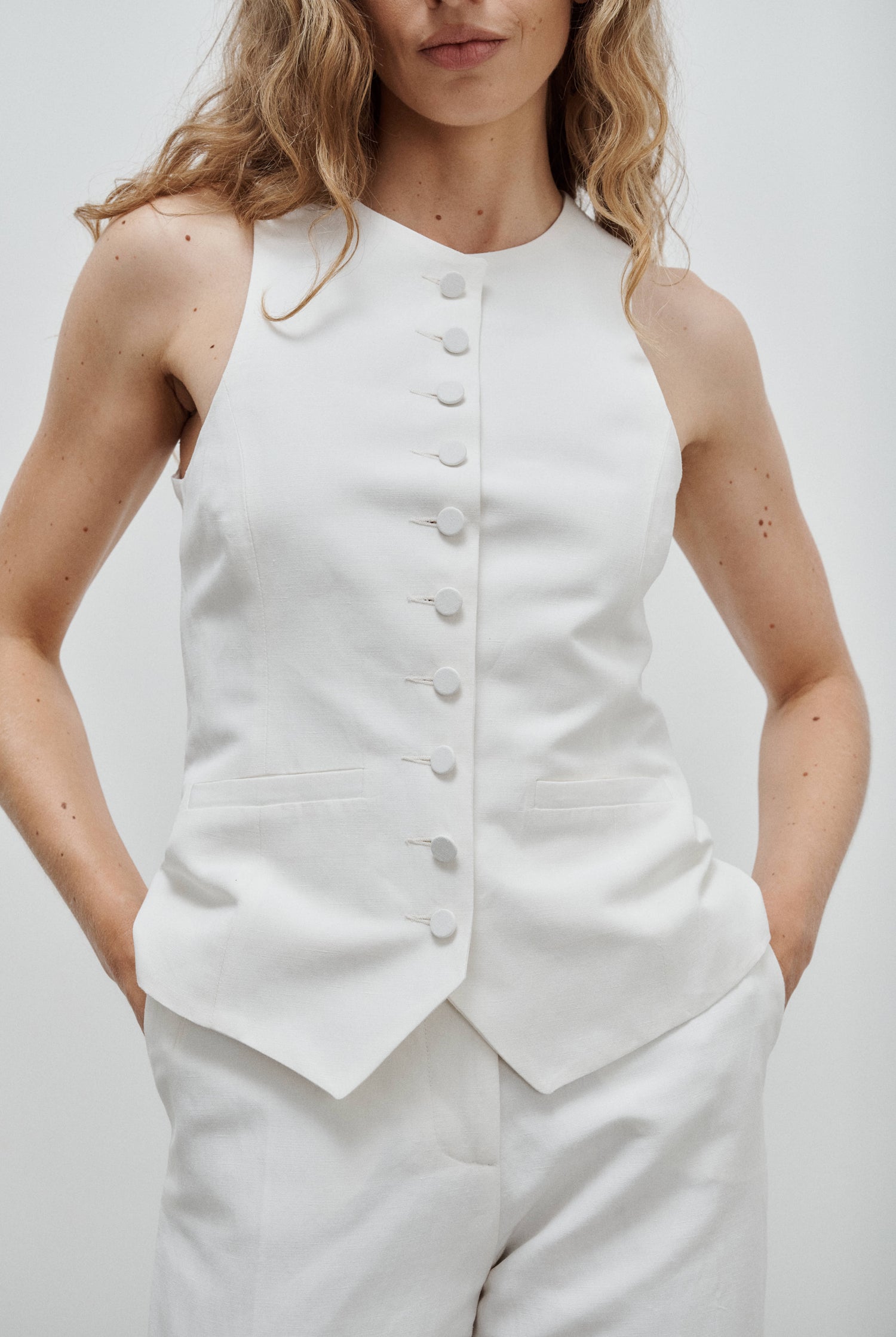 gilet veston de tailleur femme toile de lin et soie blanc cassé Made in France par Facettes Studio