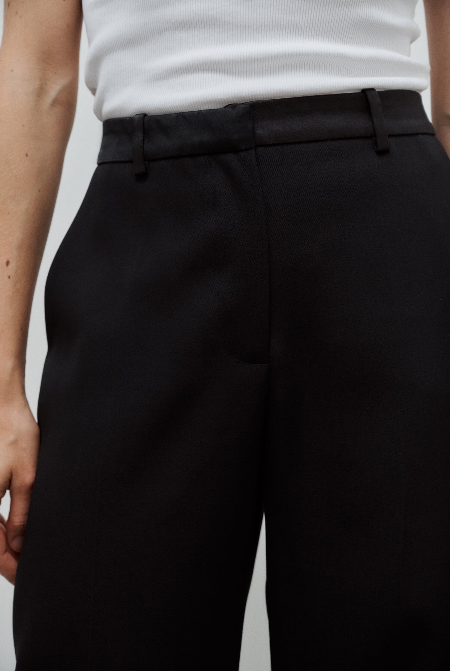 pantalon de smoking femme grain de poudre noir Made in France par Facettes Studio
