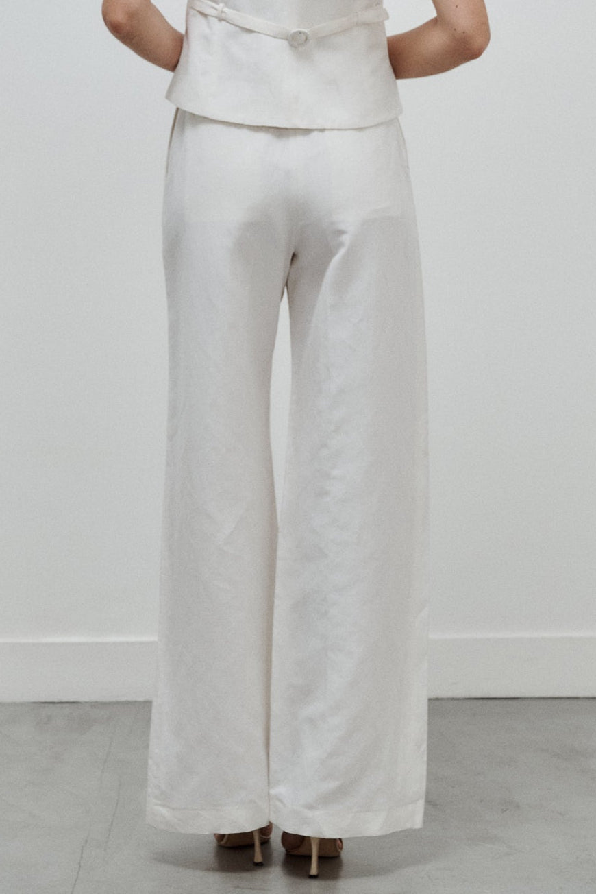 pantalon de tailleur femme toile de lin et soie blanc cassé Made in France par Facettes Studio