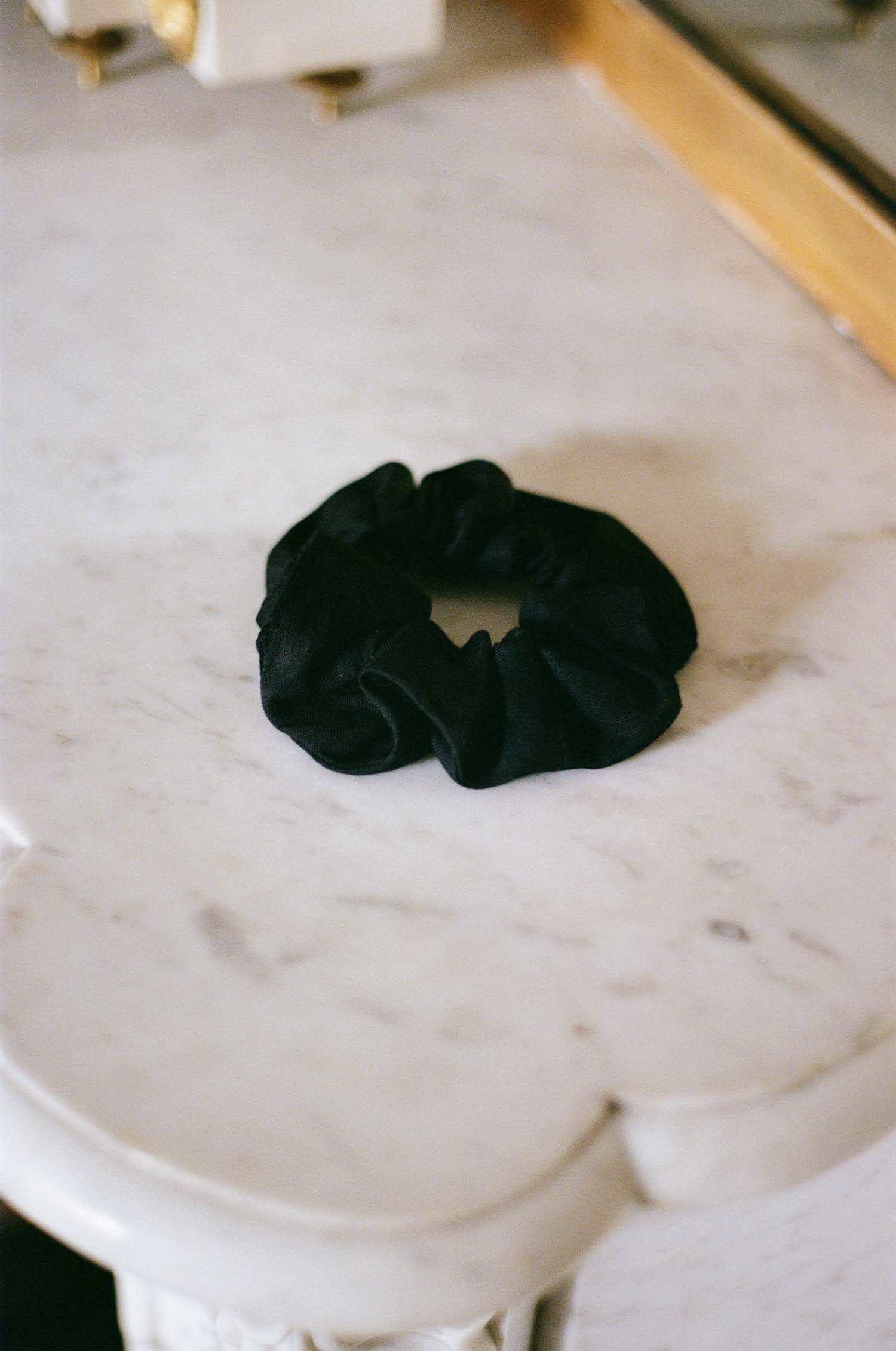 chouchou lin noir Made in France par Facettes Studio