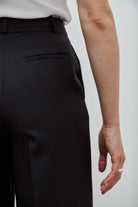 pantalon de tailleur femme twill de laine anthracite Made in France par Facettes Studio