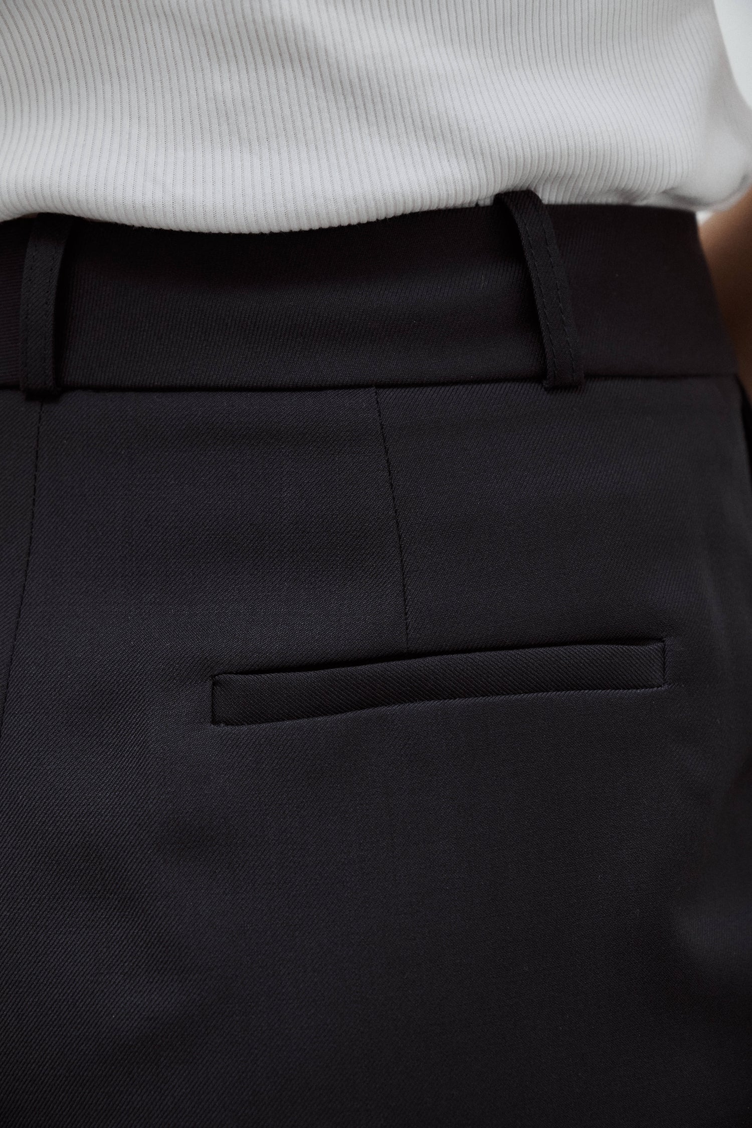 pantalon de tailleur femme twill de laine anthracite Made in France par Facettes Studio