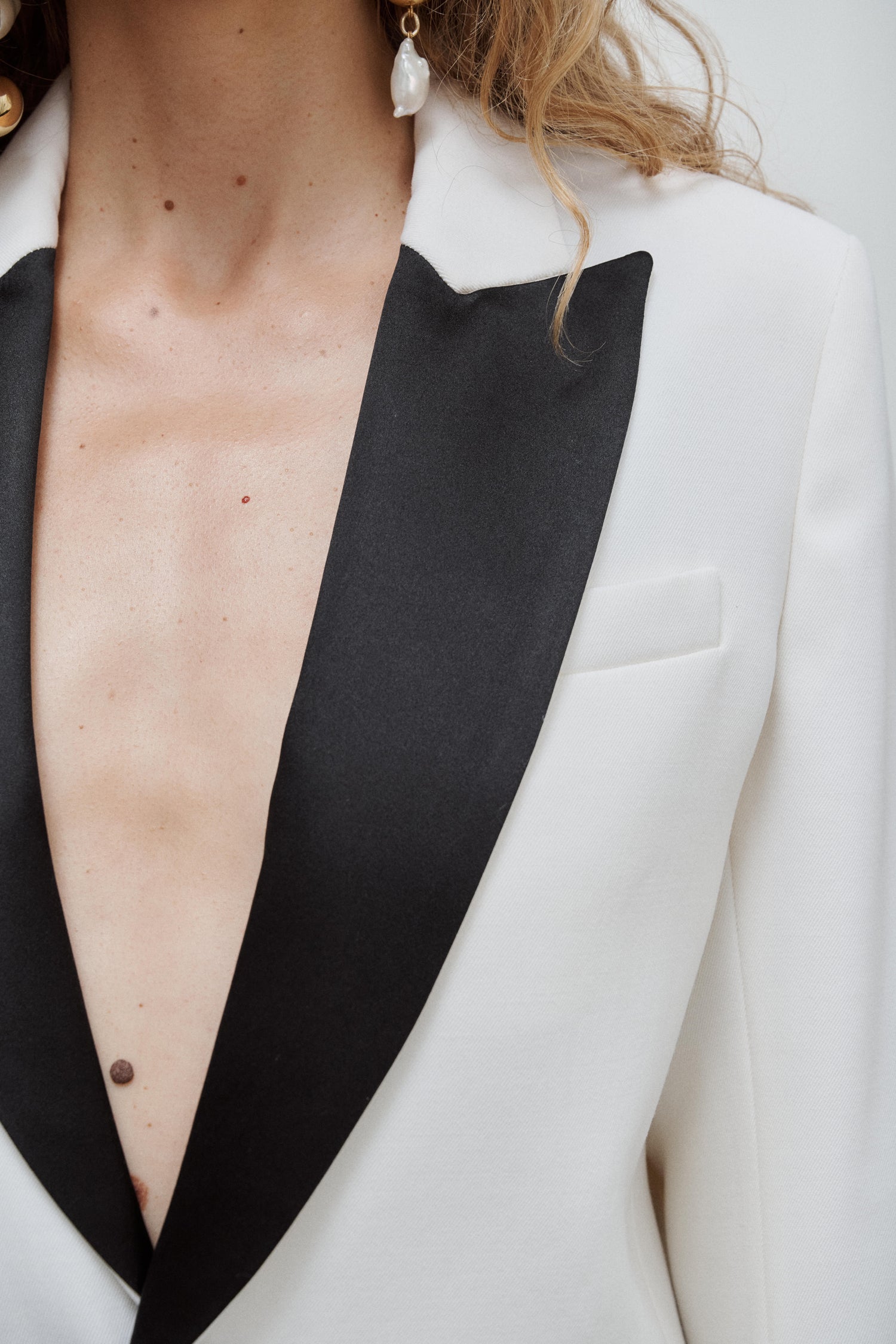 veste smoking femme blanc et noir Made in France par Facettes Studio