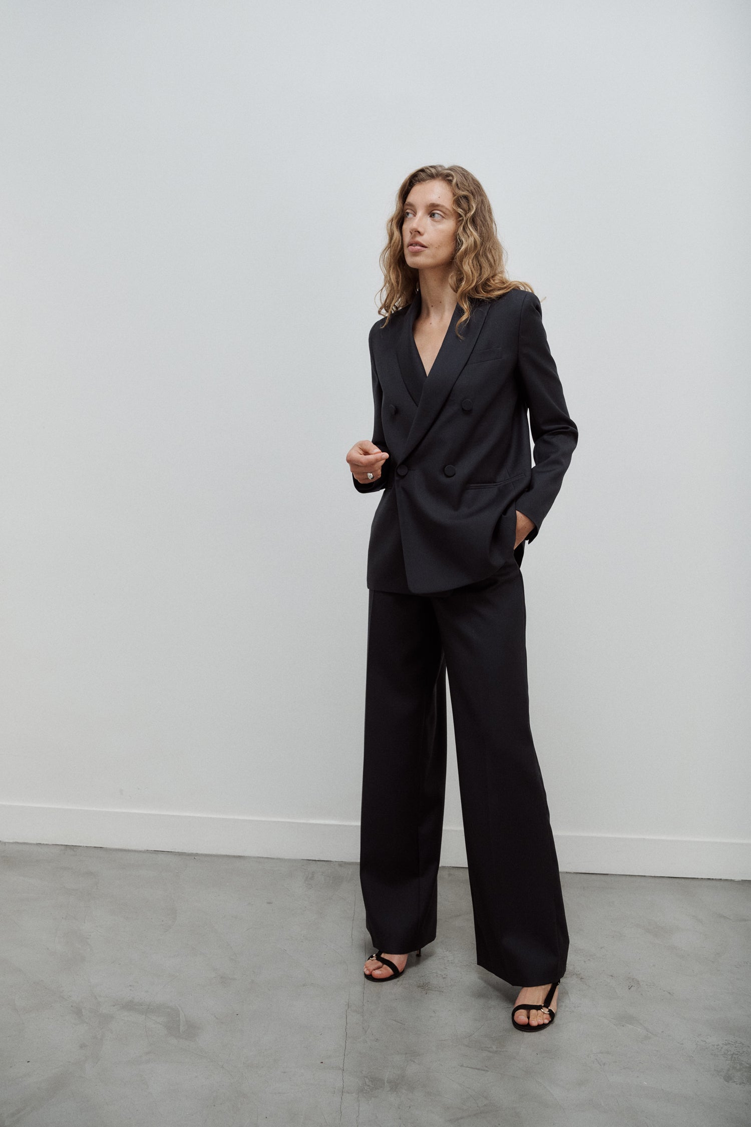 pantalon de tailleur femme twill de laine anthracite Made in France par Facettes Studio